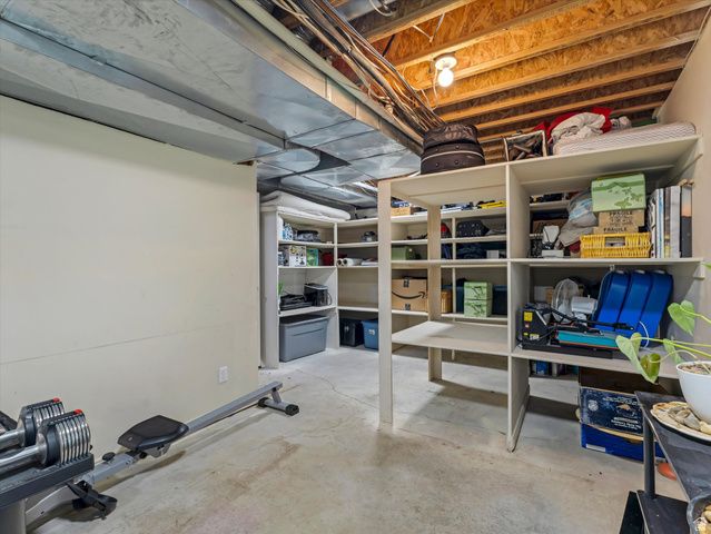 732 W 2300 S, Syracuse, UT 84075