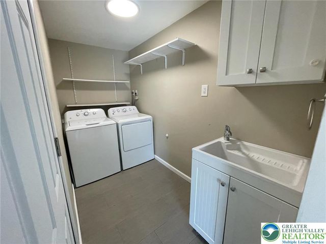 4860 Hemlock Street, Allentown City, PA 18106