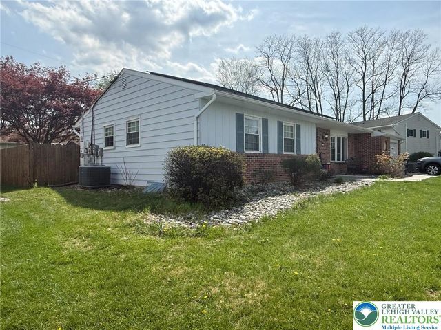 4860 Hemlock Street, Allentown City, PA 18106