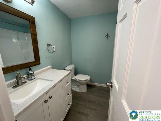 4860 Hemlock Street, Allentown City, PA 18106