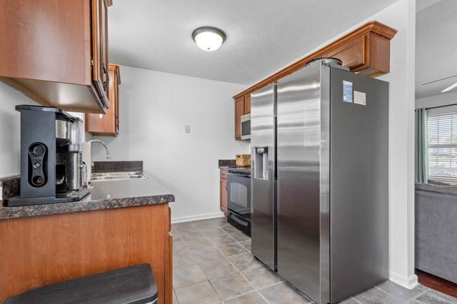 557 Oakmont Dr, Clarksville, TN 37042
