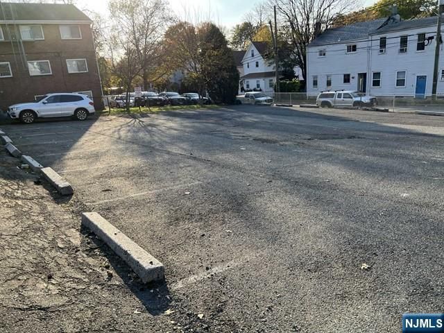135 Fort Lee Road LL4, Leonia, NJ 07605