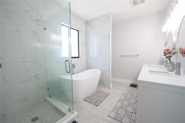 972 NE 36th Ave, Homestead, FL 33033