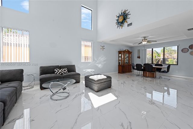 972 NE 36th Ave, Homestead, FL 33033