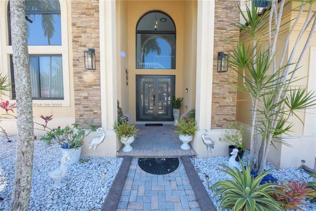 972 NE 36th Ave, Homestead, FL 33033