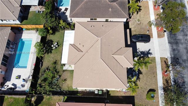 972 NE 36th Ave, Homestead, FL 33033