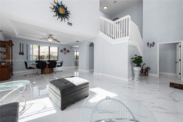 972 NE 36th Ave, Homestead, FL 33033