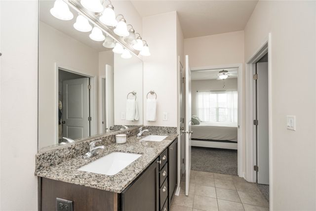 8350 Ep True Parkway 2208, West Des Moines, IA 50266