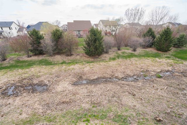 8350 Ep True Parkway 2208, West Des Moines, IA 50266