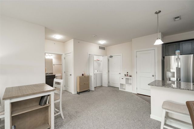 8350 Ep True Parkway 2208, West Des Moines, IA 50266