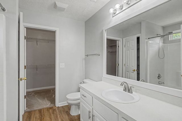 1022 Bradford Park Rd, Mount Juliet, TN 37122