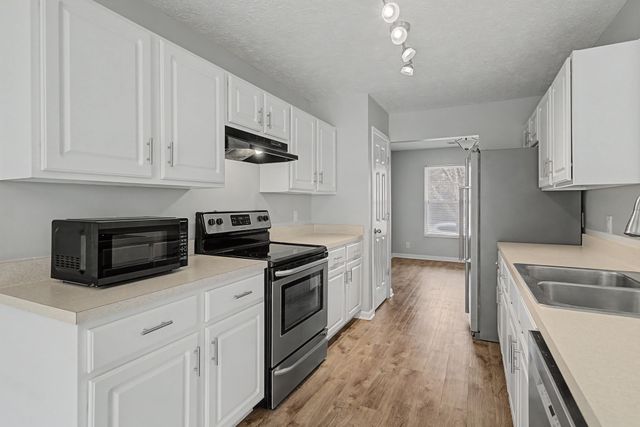 1022 Bradford Park Rd, Mount Juliet, TN 37122