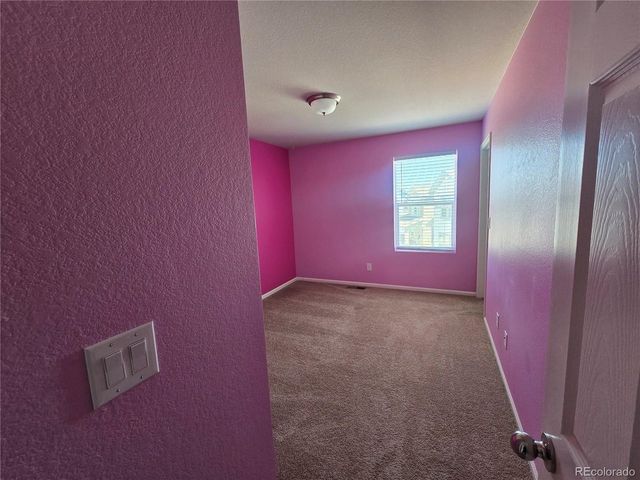 15701 Bolling Dr, Denver, CO 80239