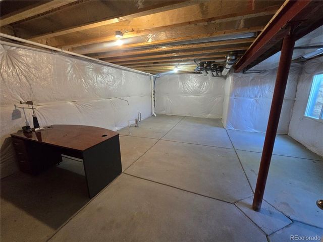 15701 Bolling Dr, Denver, CO 80239