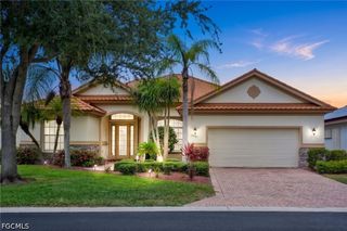 11021 Sea Tropic LN, Fort Myers, FL 33908