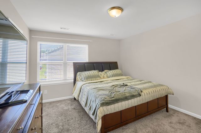 151 Ofner Dr, La Vergne, TN 37086