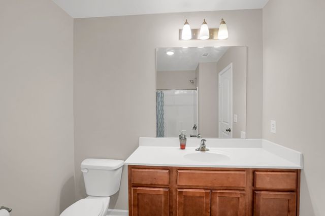 151 Ofner Dr, La Vergne, TN 37086