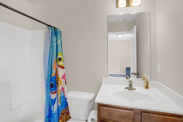 151 Ofner Dr, La Vergne, TN 37086