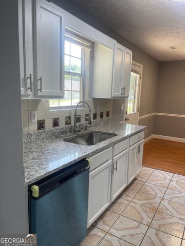 320 Willow Springs Drive, Jonesboro, GA 30238