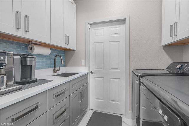 1012 Mohawk PKWY, Cape Coral, FL 33914