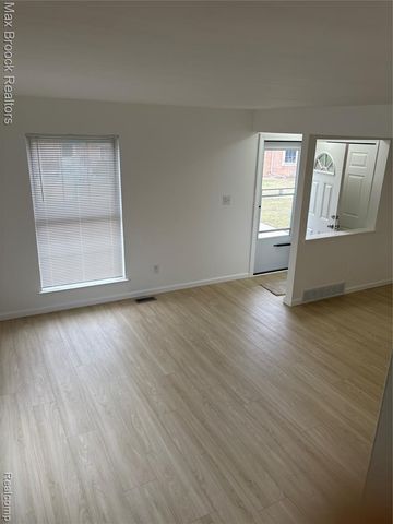 35519 Turner Drive, Sterling Heights, MI 48312