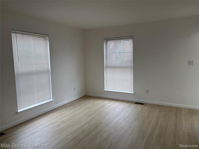 35519 Turner Drive, Sterling Heights, MI 48312