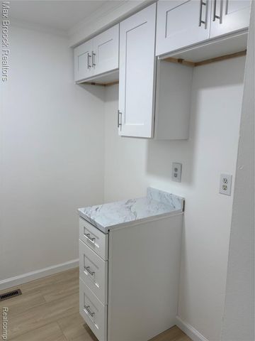 35519 Turner Drive, Sterling Heights, MI 48312