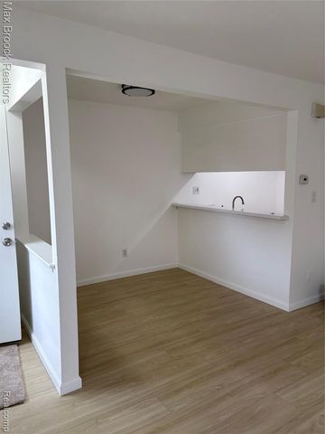 35519 Turner Drive, Sterling Heights, MI 48312