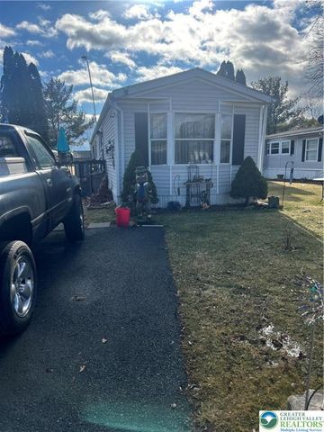 285 Greenbriar Drive, East Allen Twp, PA 18014