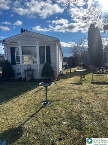 285 Greenbriar Drive, East Allen Twp, PA 18014