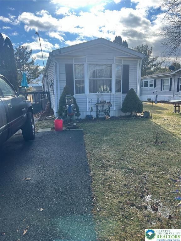 285 Greenbriar Drive, East Allen Twp, PA 18014