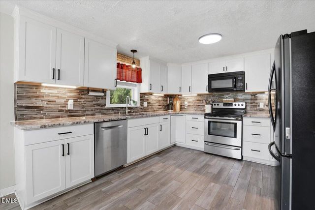 334 Perry Curtis Road, Zebulon, NC 27597