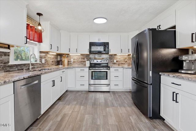 334 Perry Curtis Road, Zebulon, NC 27597