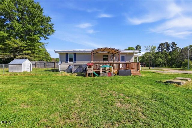 334 Perry Curtis Road, Zebulon, NC 27597