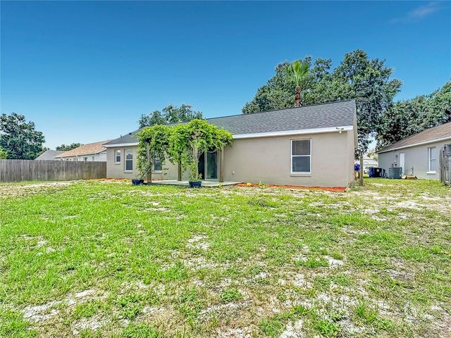 210 ROBBINS REST CIRCLE, Davenport, FL 33896