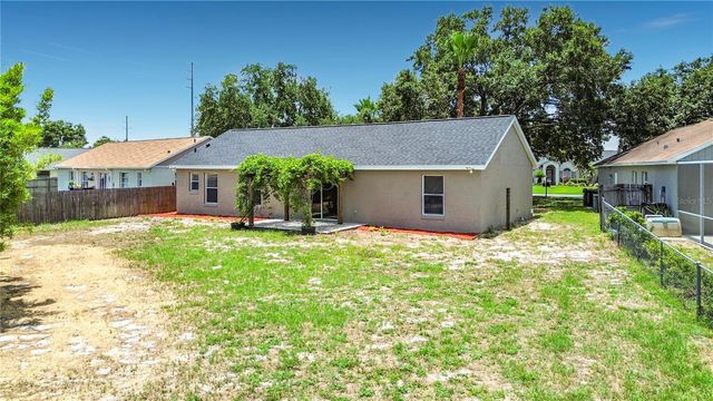 210 ROBBINS REST CIRCLE, Davenport, FL 33896