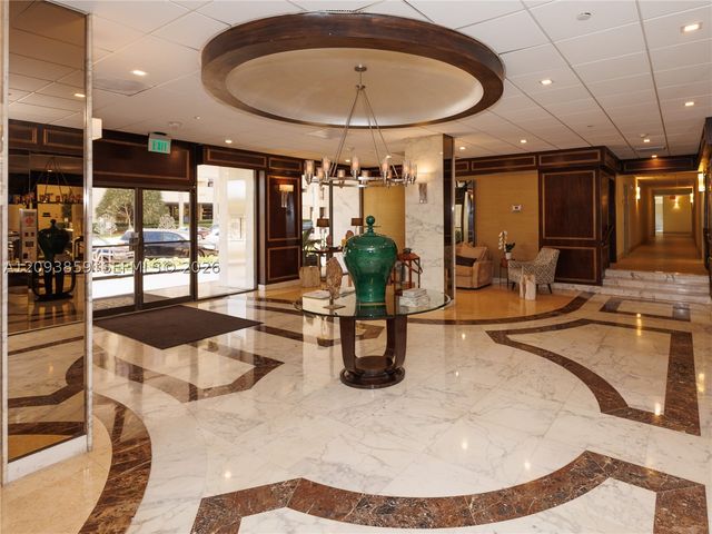 625 Biltmore Way 203, Coral Gables, FL 33134