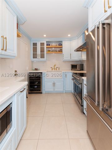 625 Biltmore Way 203, Coral Gables, FL 33134