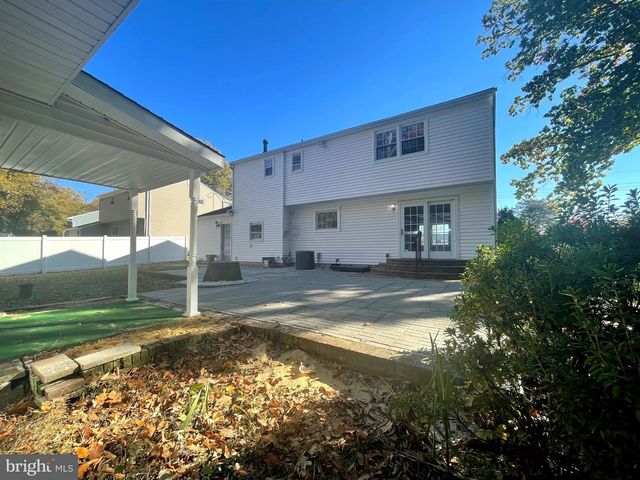 54 SARATOGA RD, Stratford, NJ 08084