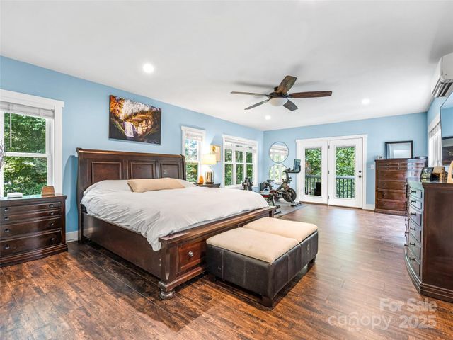 135 Dogwood Drive, Brevard, NC 28712
