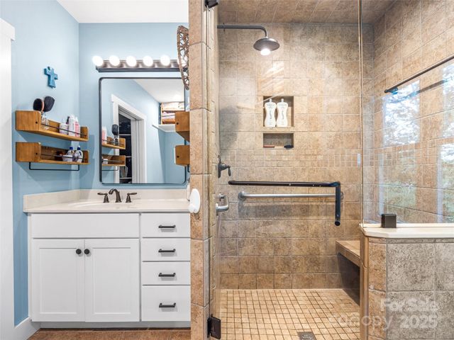 135 Dogwood Drive, Brevard, NC 28712