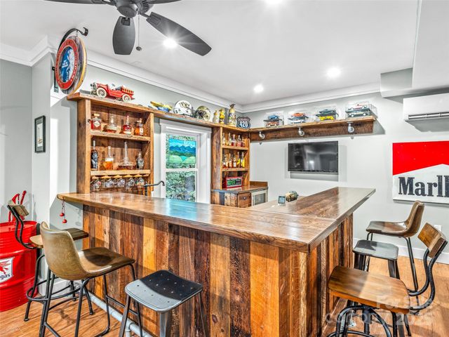 135 Dogwood Drive, Brevard, NC 28712