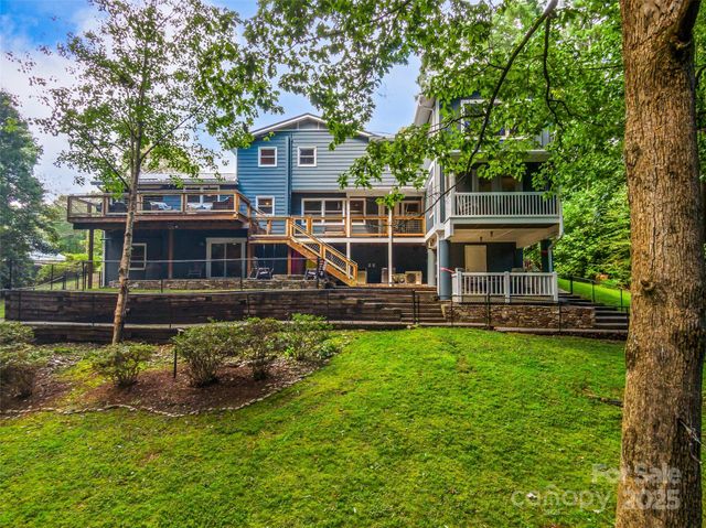 135 Dogwood Drive, Brevard, NC 28712