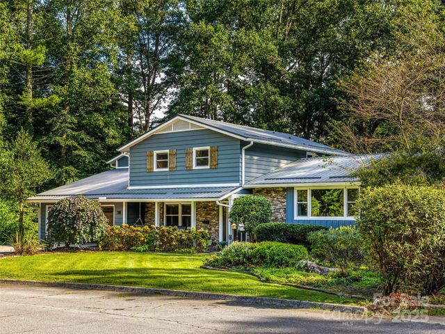 135 Dogwood Drive, Brevard, NC 28712