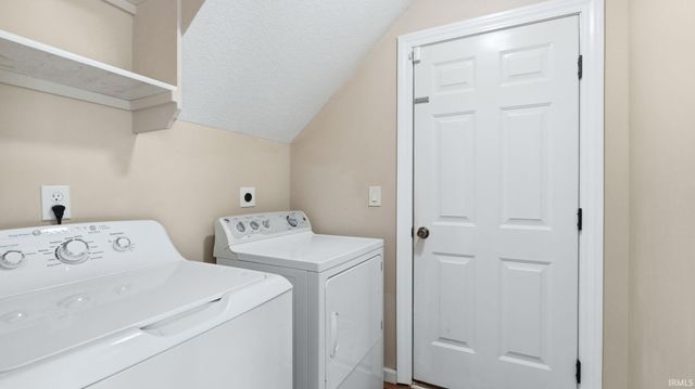 406 Viburnum Creek Run, Avilla, IN 46710