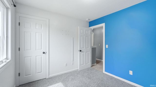 406 Viburnum Creek Run, Avilla, IN 46710