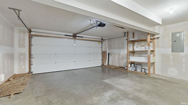 406 Viburnum Creek Run, Avilla, IN 46710
