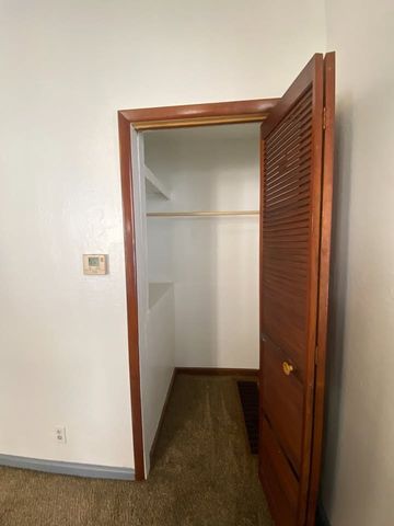 44 Cowan St, Mt Washington, PA 15211