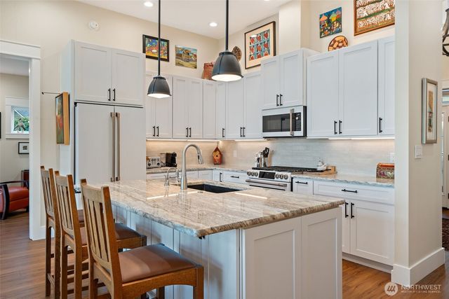 211 E Vineyard Crest Road, Grapeview, WA 98546