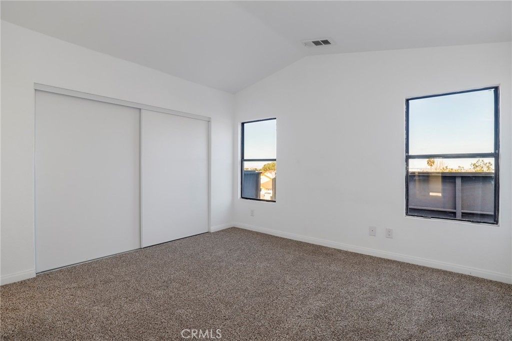 Image 21 of property listing at 153 Deblynn Court, Palmdale, CA 93550